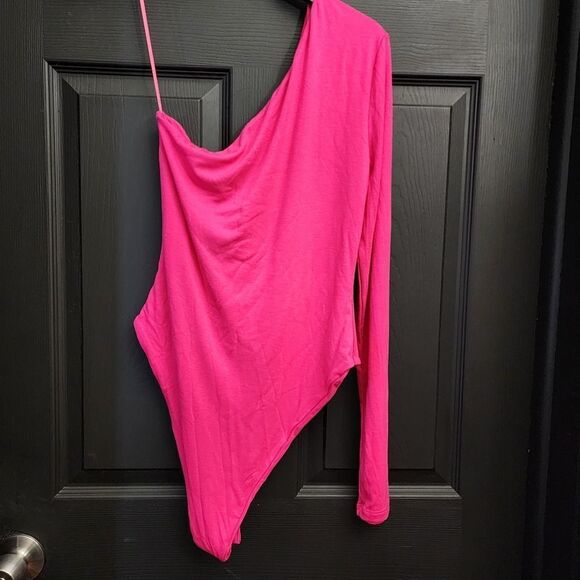 Endless Rose Sz. L New Fuchsia Shirred One Shoulder Bodysuit - Picture 10 of 13